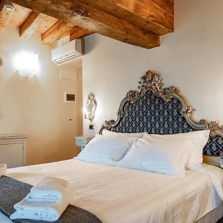 Hotel Vecellio On The Lagoon Venice