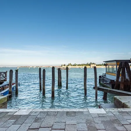 Vecellio On The Lagoon Hotell 3*