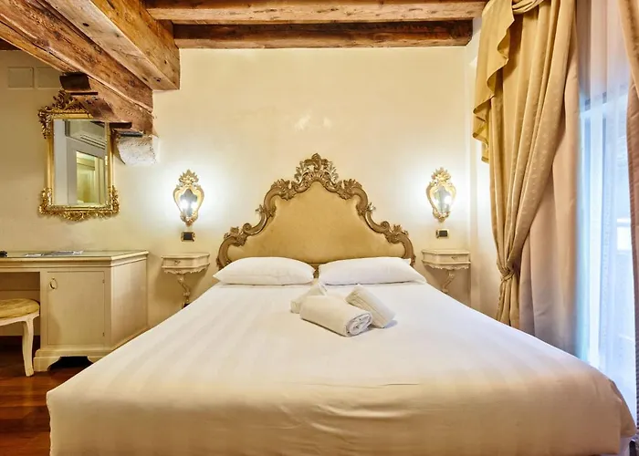 Vecellio On The Lagoon